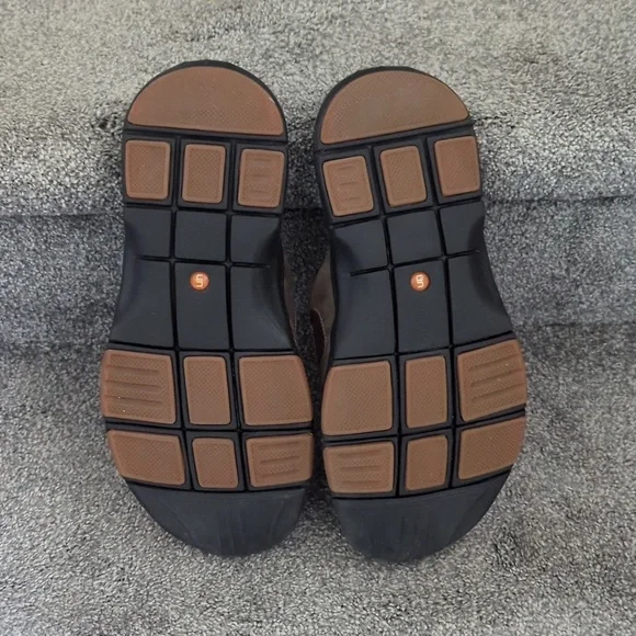 Unstructured Sandals By Clarks - Picture 4 of 6